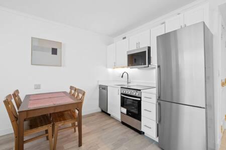 2Br 3Ba Ocean Front Condo On The Boardwalk Cozysuites Atlantic City Exteriér fotografie