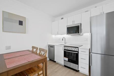 2Br 3Ba Ocean Front Condo On The Boardwalk Cozysuites Atlantic City Exteriér fotografie